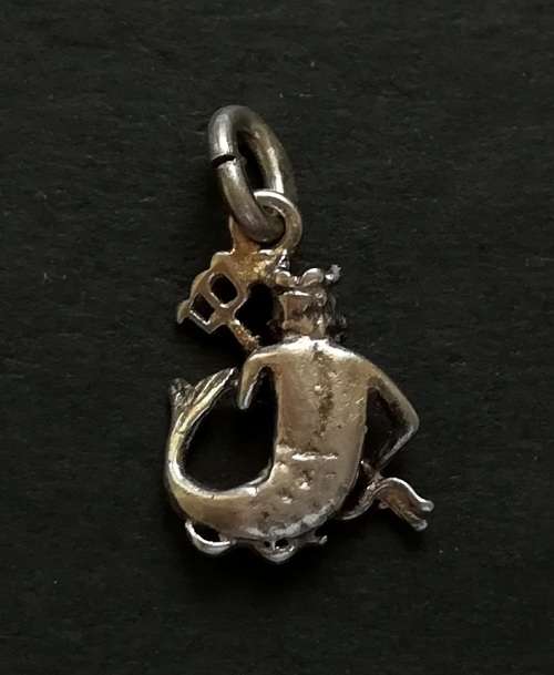 STERLING SILVER CHARM DANNLES HALF MAN/HALF SEA CREATURE 15MM