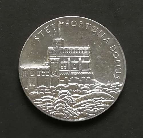 SILVER MEDALLION COMMEMORATING THE SILVER JUBILEE OF KING GEORGE (1910-1935) 15.7 GRAMS