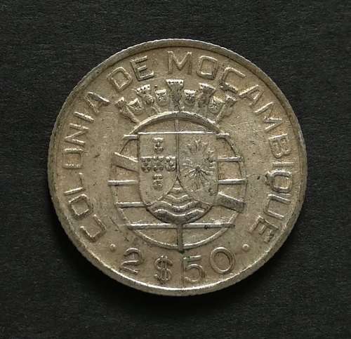 MOZAMBIQUE SILVER 1950 2.5 ESCUDOS