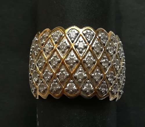 STERLING SILVER AND ZIRCONIA RING - GOLD PLATED **SIZE R** 4.6 GRAMS