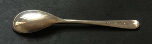 STERLING SILVER BIRMINGHAM 1942 SALT/MUSTARD SPOON 65MM 3.5 GRAMS