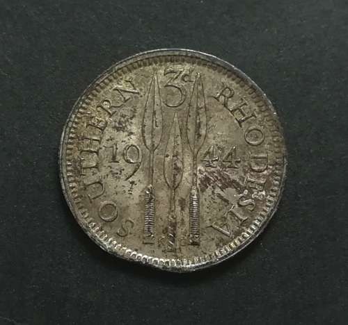 SOUTHERN RHODESIA 1944 SILVER 3 PENCE