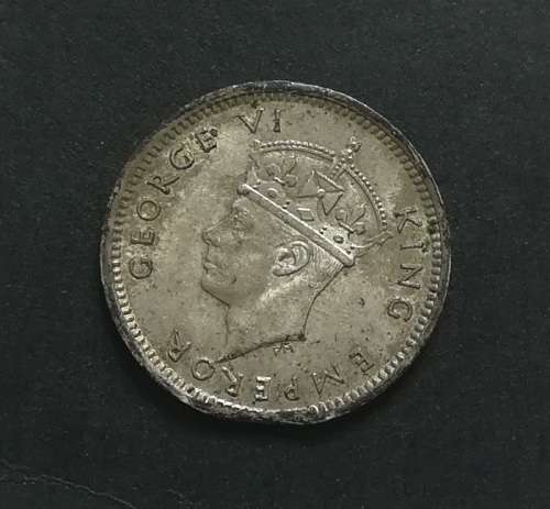 SOUTHERN RHODESIA 1944 SILVER 3 PENCE