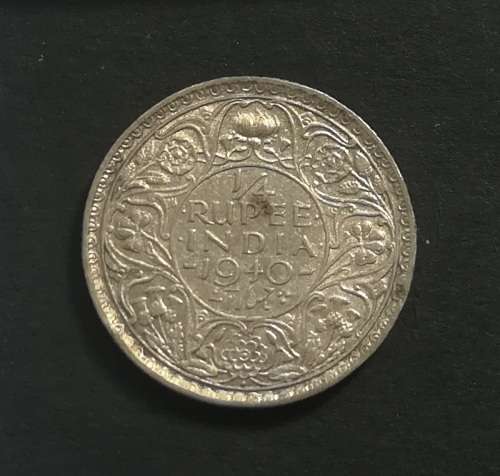 INDIA - BRITISH 1940 SILVER QUARTER RUPEE