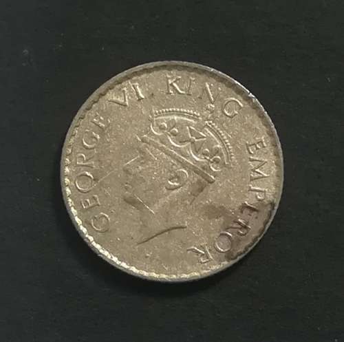 INDIA - BRITISH 1940 SILVER QUARTER RUPEE