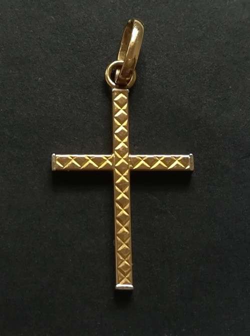 9K GOLD CROSS PENDANT 0.7G 18X30MM