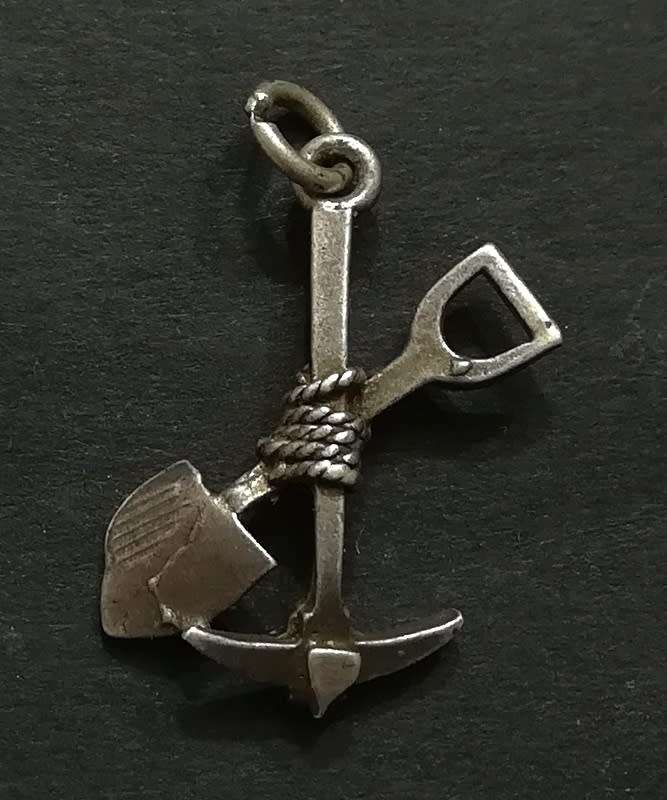 STERLING SILVER CHARM - MINING 14 X 20MM 1.5 GRAMS