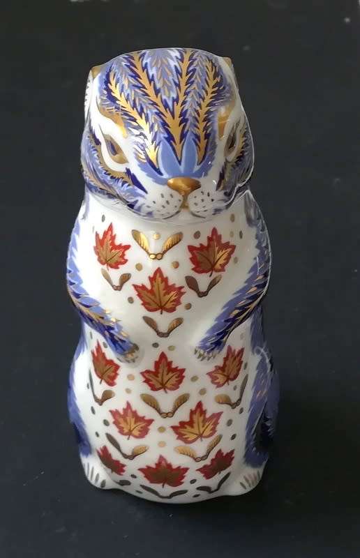 ROYAL CROWN DERBY CHIPMUNK PAPERWEIGHT/ORNAMENT 105X42MM