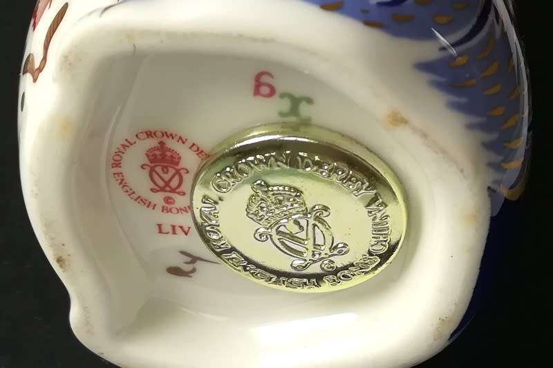 ROYAL CROWN DERBY CHIPMUNK PAPERWEIGHT/ORNAMENT 105X42MM