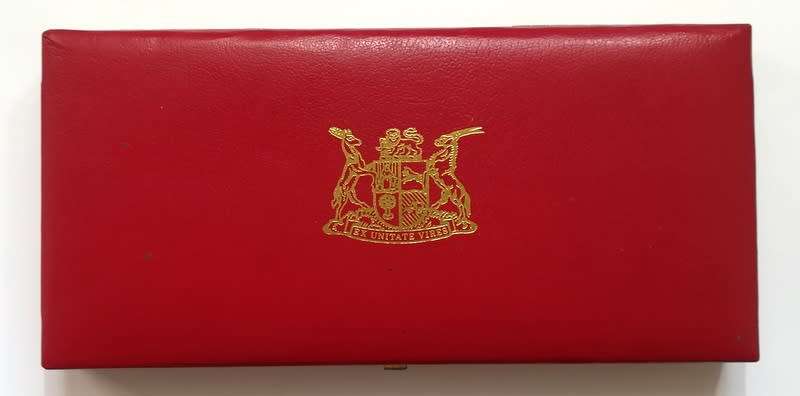 REPUBLIC 1983 PROOF SET S A M **NO GOLD**