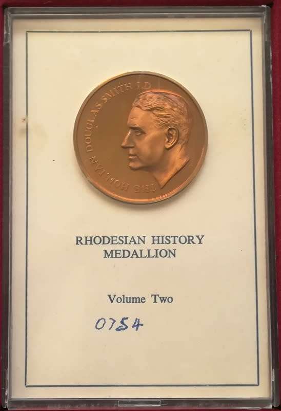 RHODESIAN HISTORY MEDALLION VOL.2 **IAN SMITH**