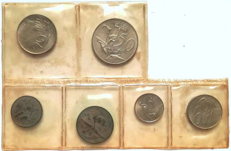 REPUBLIC 1967 S A M PACK E *NO 1 RAND*