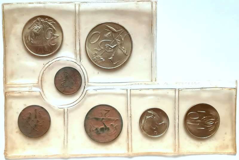 REPUBLIC 1972 S A M PACK *NO 1 RAND*