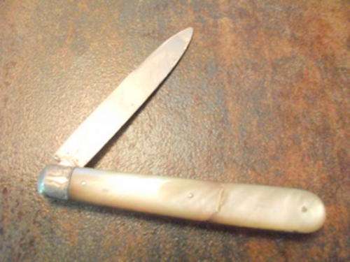 SILVER PENKNIFE SHEFFIELD 1877 WITH MOTHER OF PEARL HANDLE