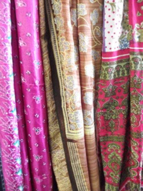 3 x PIECES VINTAGE SARI FABRIC APPROX. 5M X 1M EACH