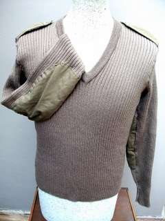 OLD S A ARMY BROWN NUTRIA PULLOVER WITH ELBOW PATCHES 1981 SIZE LARGE