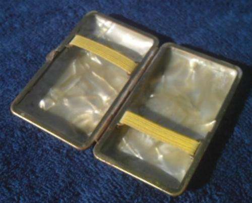 Ladies cigarette case
