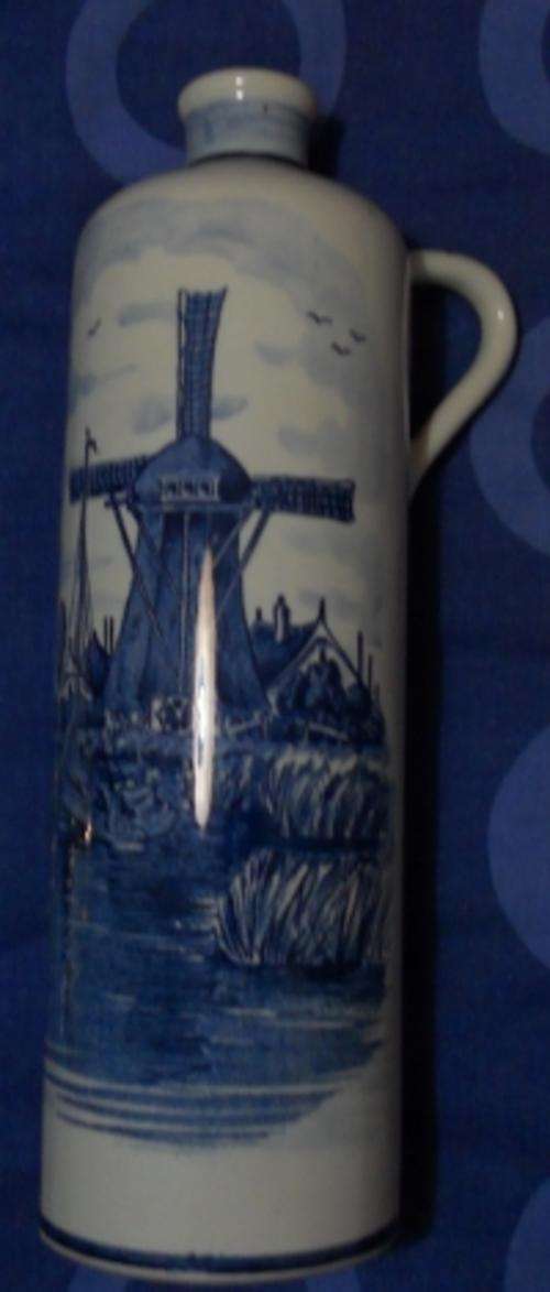 Delft's Blue Bottle