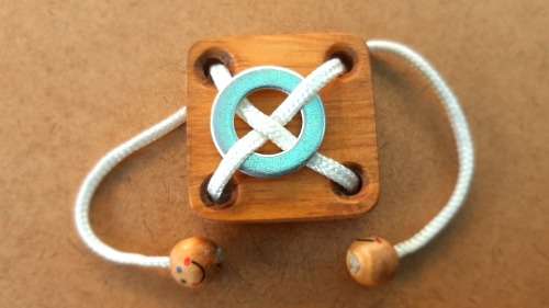 Perfect Gift (Set Brain Teaser)