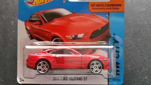 Hot Wheels Mainlines - 2015 Ford Mustang GT