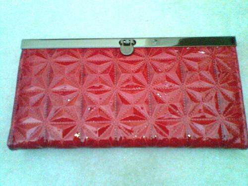 **LOVELY BURGUNDY LADIES WALLET**