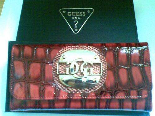 ^^^^GUESS** RED** LADIES WALLET^^^