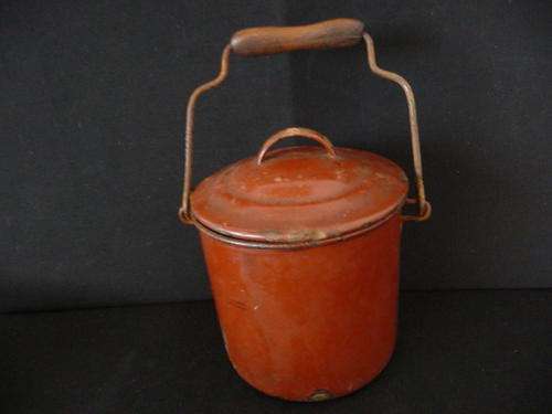 Milk Can bought in 1933 by a Mr van der Bank - Letter from buyer in lid