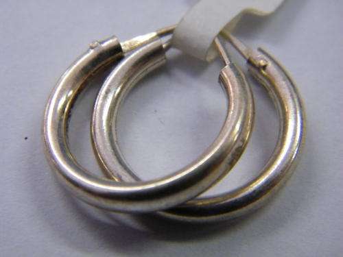 Lovely pair of Silver earrings - as per scan