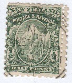 New Zealand 1900 1/2 penny mount cook - Used - S.G. 306 - Mixed perfs - Right side 14 - Others 11