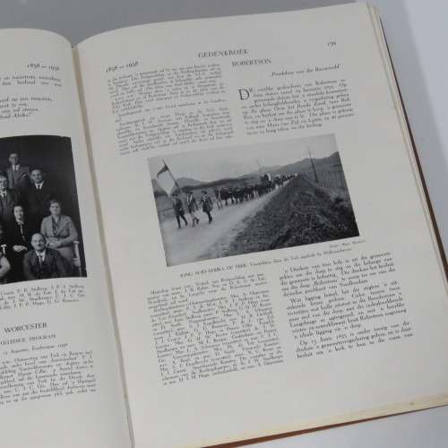 Gedenkboek van die ossewaens op die pad van Suid-Afrika - Eeufees 1838-1939