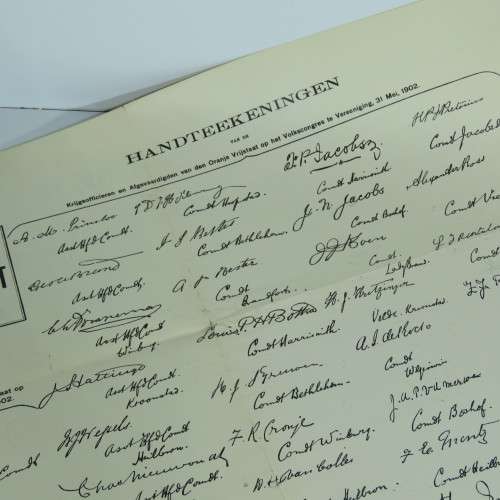 De Nieuwe Courant Newspaper of Netherlands 16 August 1902 with copy of Peace Treaty of Vereeniging