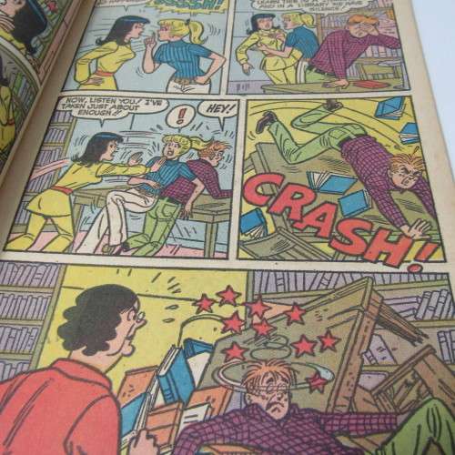 Archie Giant Series Betty and Me - No. 36