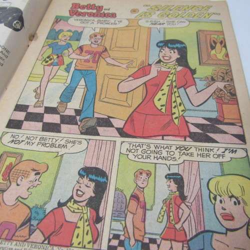 Archie Series - Archie`s Girls Betty and Veronica - no. 176