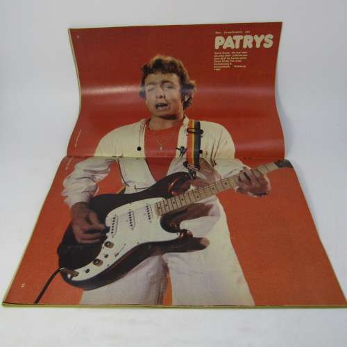 Patrys magazine - Desember 1982 - Rugby in SA slot - David Scoby poster - punch holes