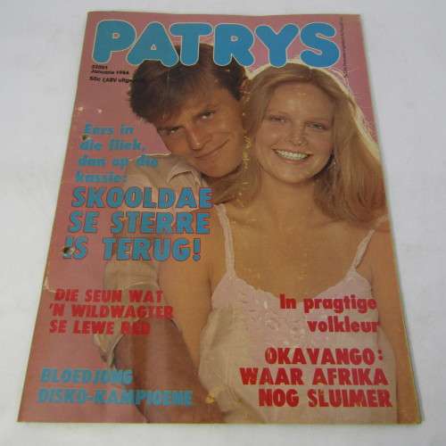 Patrys magazine - Januarie 1984 - Olivia Newton and John Travolta poster - punch holes