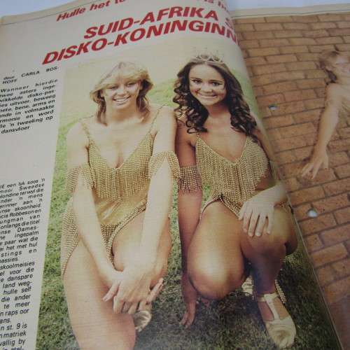 Patrys magazine - Januarie 1984 - Olivia Newton and John Travolta poster - punch holes