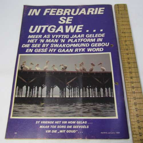 Patrys magazine - Januarie 1984 - Olivia Newton and John Travolta poster - punch holes