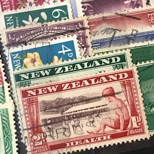 New Zealand Collection lot of unresearched stamps