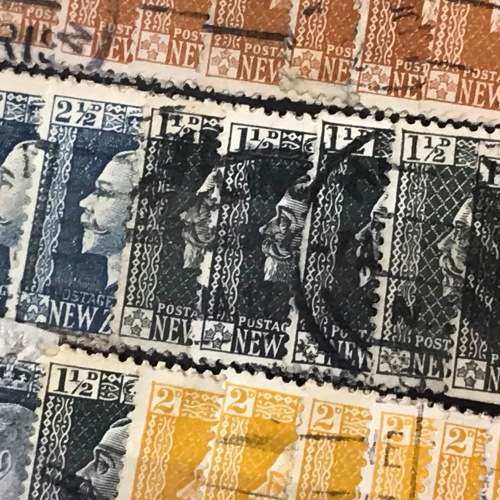 New Zealand collection lot of unresearched stamps