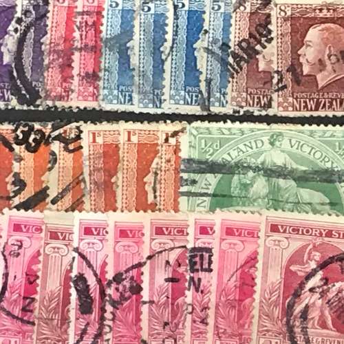 New Zealand collection lot of unresearched stamps