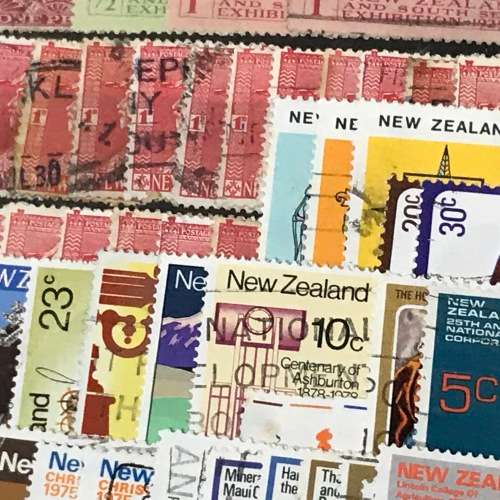 New Zealand collection lot of unresearched stamps
