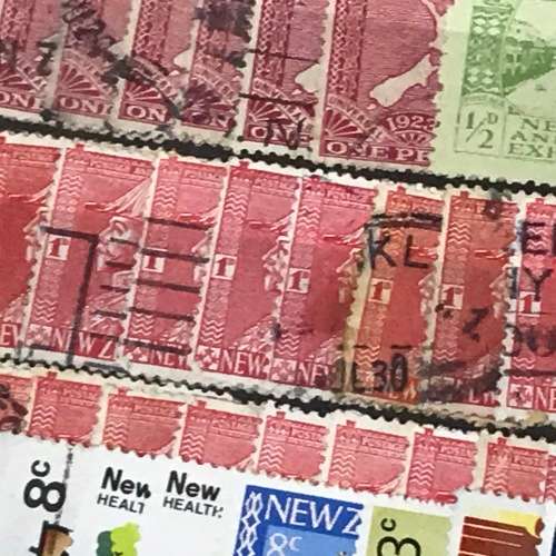 New Zealand collection lot of unresearched stamps