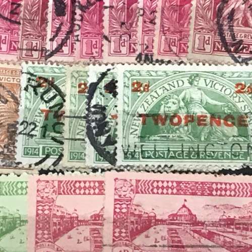 New Zealand collection lot of unresearched stamps