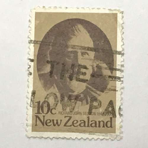 Collection of New Zealand Lot of Unresearched stamps