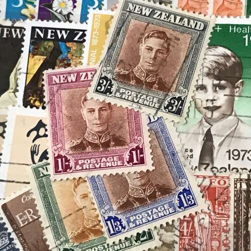 Collection of New Zealand Lot of Unresearched stamps