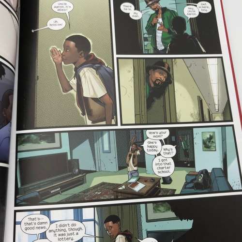 Marvel #100 - Miles Morales, Ultimate Spider-Man graphic novel