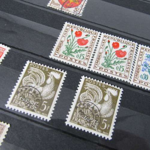 32 Page Stamp album with decent French stamp collection - over 650 French stamps