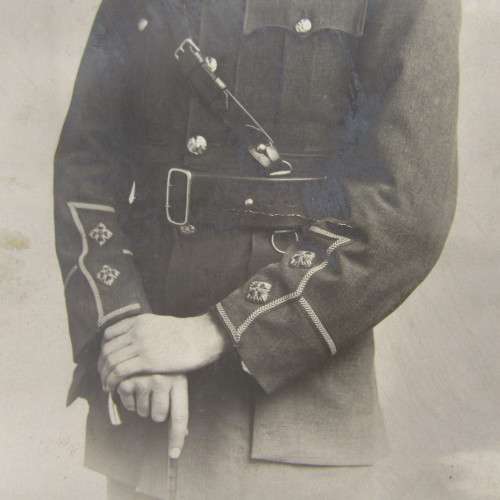 Original 1917 World War 1 photo of Medical Officer in attire