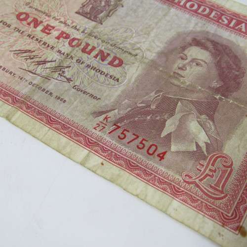 1968 Rhodesia One Pound bank note - 14 October 1968 - K27 757504