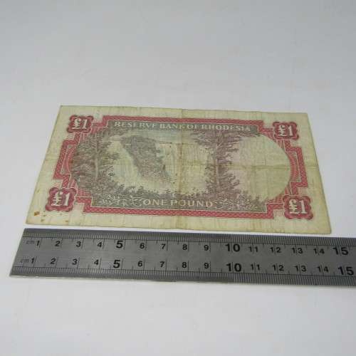 1968 Rhodesia One Pound bank note - 14 October 1968 - K27 757504